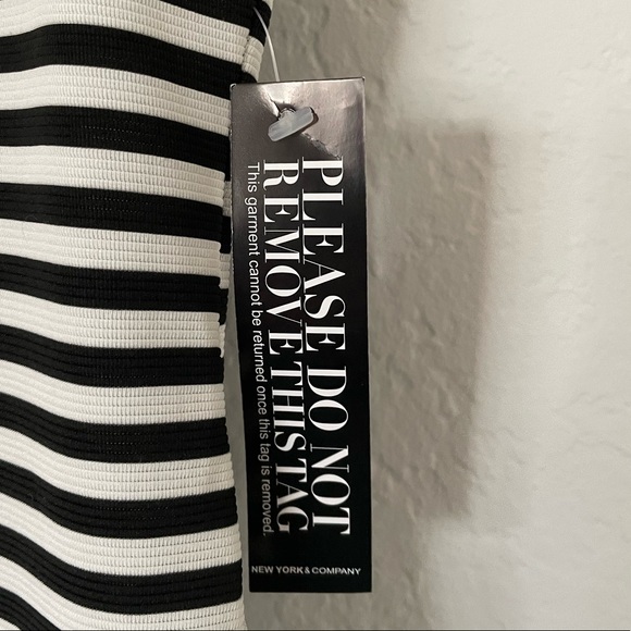 NWT New York & Co Black + White Striped Sleeveless Dress XS - Picture 6 of 6